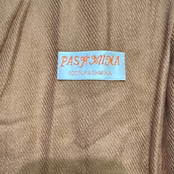 Pashmina Gold, Silver, Cream, and Brown Women's Wrap/Scarf - Picture 3 of 6